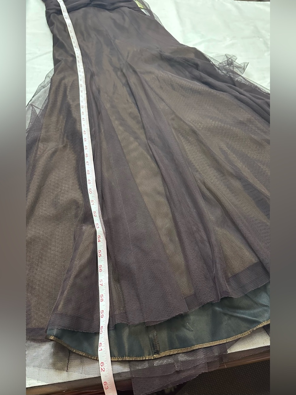 ⚫️🐞Vera Wang Chocolate Brown V-Neck Tulle Maxi Dress - Picture 6 of 16